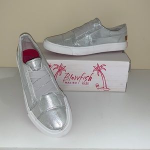 NIB blowfish Malibu kids Marley k supernova size 5